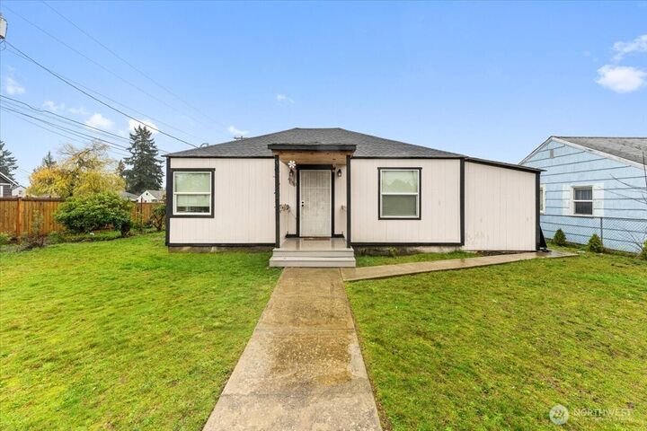 Property Photo:  4640 E G Street  WA 98404 