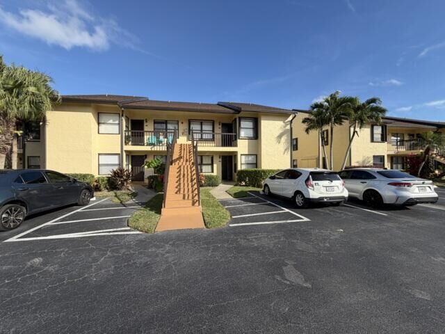 Property Photo:  4692 Lucerne Lakes Boulevard E 106  FL 33467 