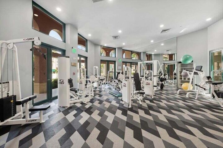 Property Photo:  120 SE 5th Avenue E 127  FL 33432 