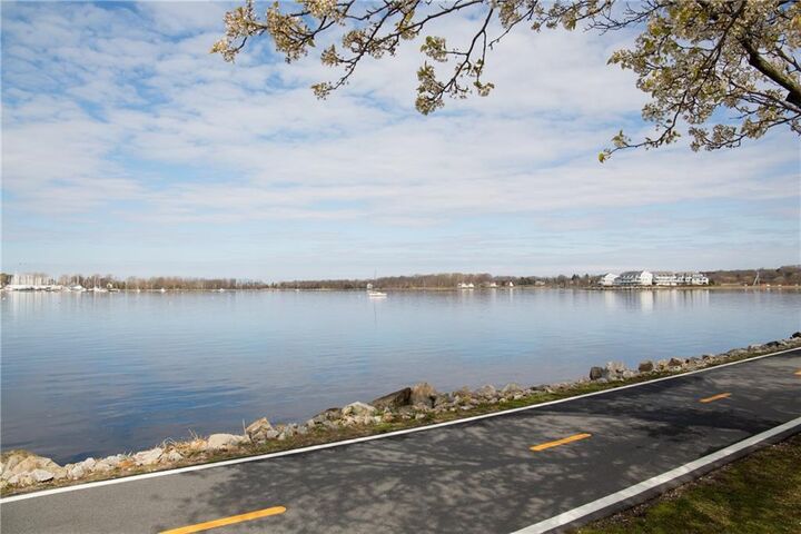 Property Photo:  5 Knowlton Court  RI 02809 