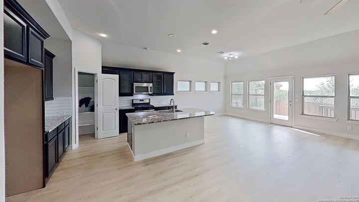 Property Photo: 5311 Saffron Rose TX 78253