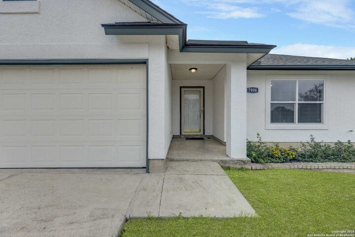 Property Photo: 7906 Swindow Circle TX 78109