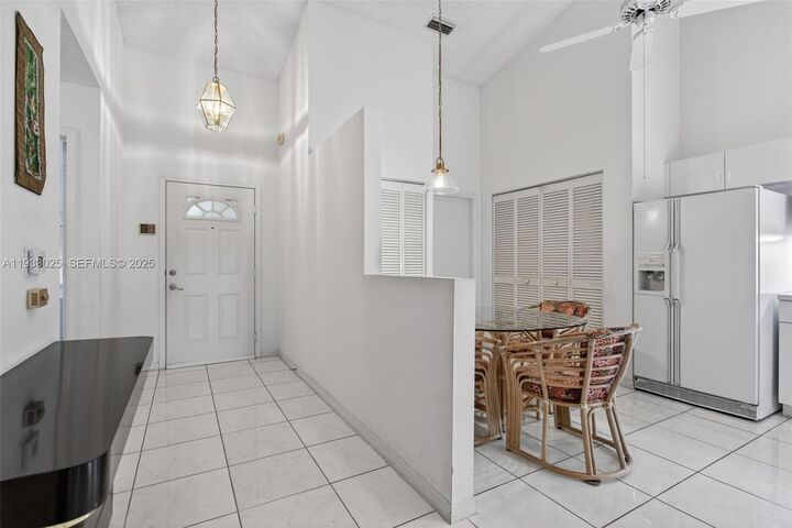 Property Photo:  9764 Malvern Dr  FL 33321 