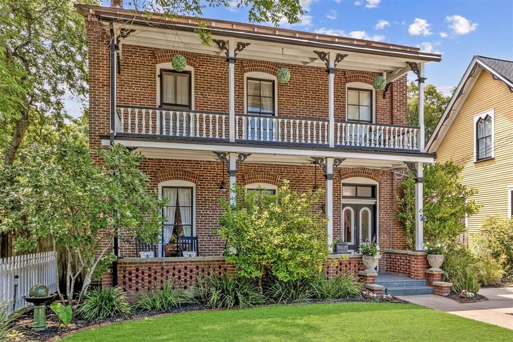 Property Photo: 23 7th Street FL 32034