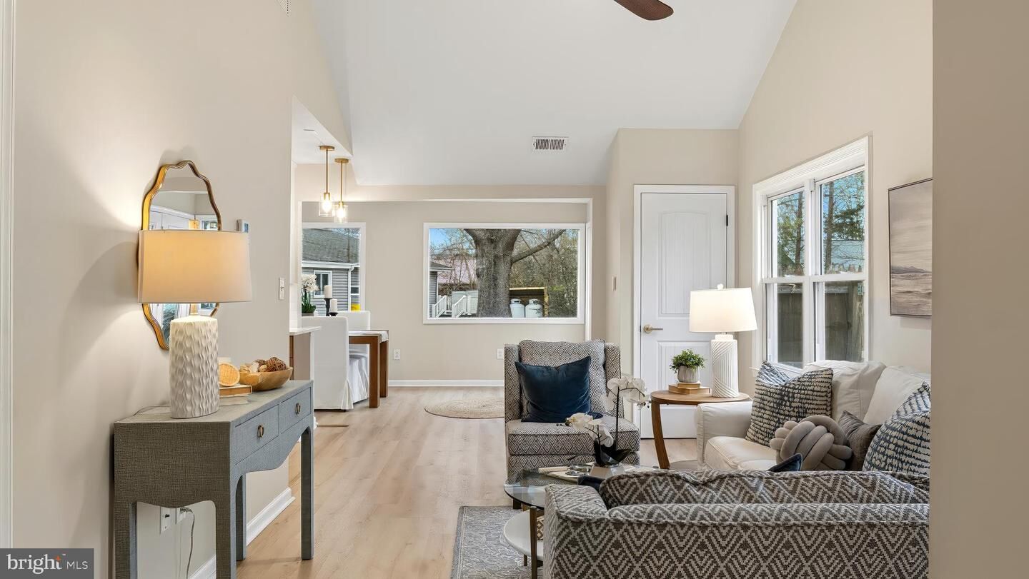 Property Photo:  4937 Aspen Street  MD 20764 