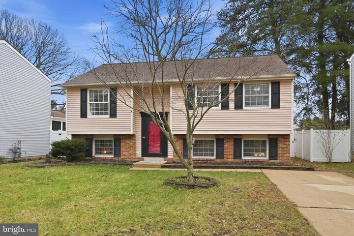 Property Photo:  7887 Mansion House Crossing  MD 21122 