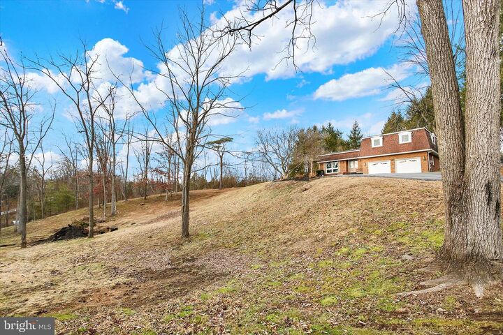 Property Photo:  1421 Earlys Mill Road  PA 17078 