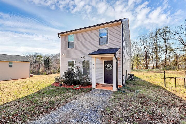 Property Photo: 409 Kickapoo Avenue NC 28056