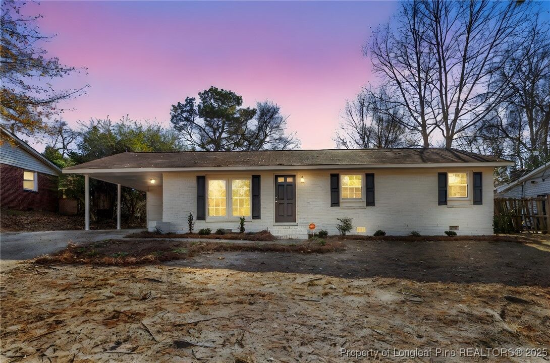 Property Photo: 221 Lansdowne Road NC 28314