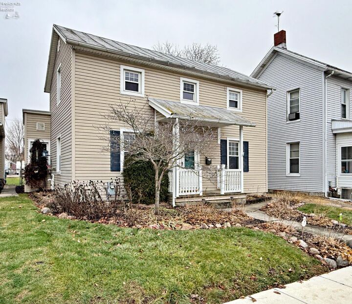 Property Photo:  90 Schonhardt St  OH 44883 