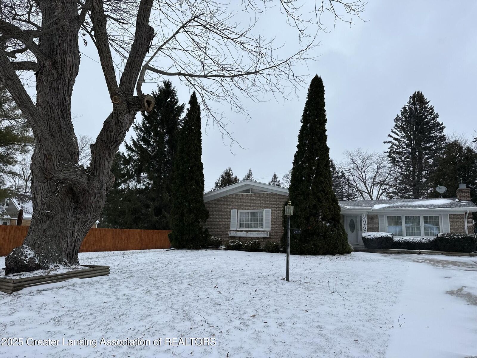 Property Photo:  2419 Park Street  MI 48917 