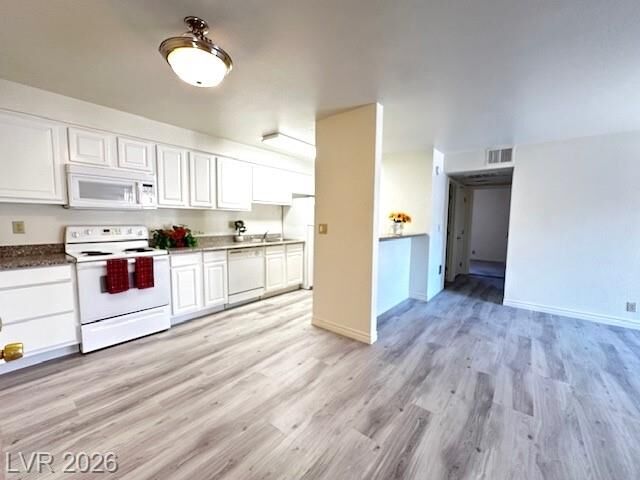 Property Photo: 5181 River Glen 176 NV 89103
