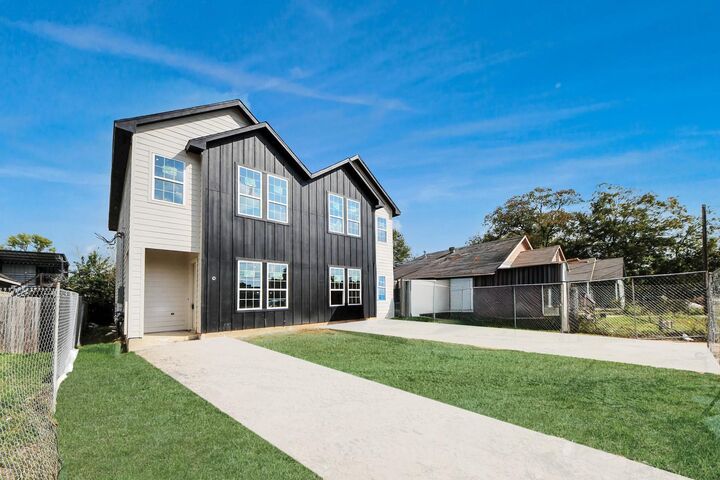 Property Photo:  7459 Calhoun Rd  TX 77033 