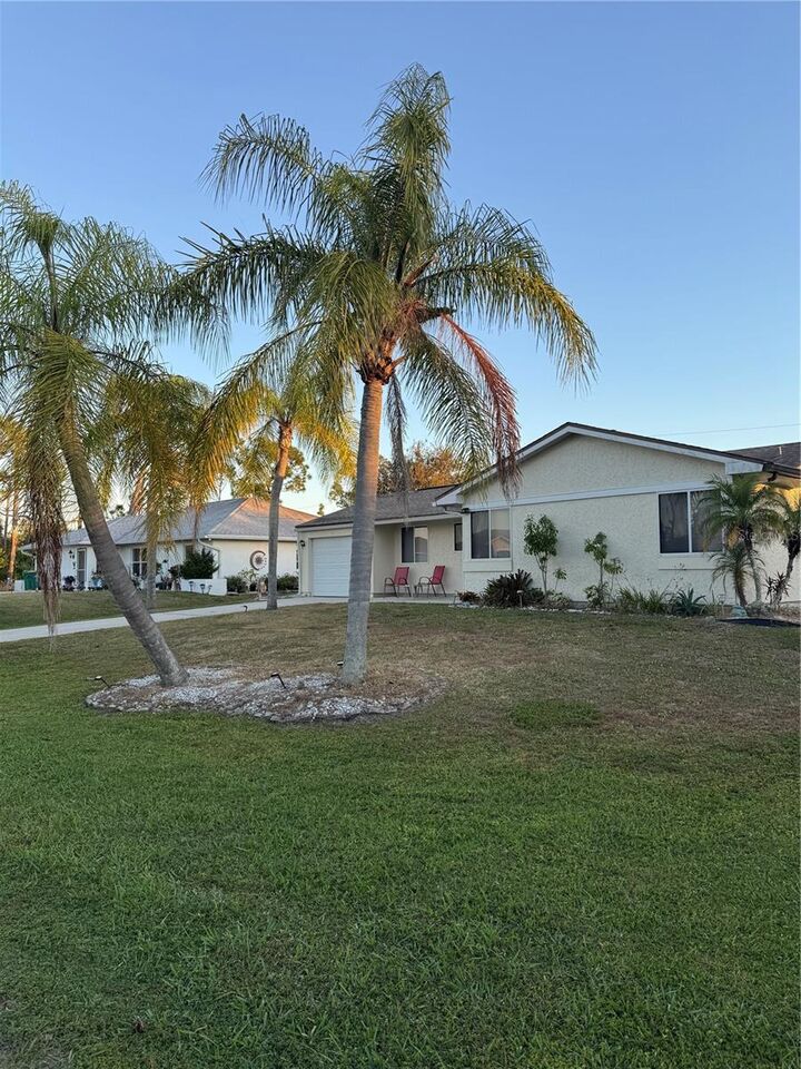 Property Photo:  10421 Chablis Avenue  FL 34224 