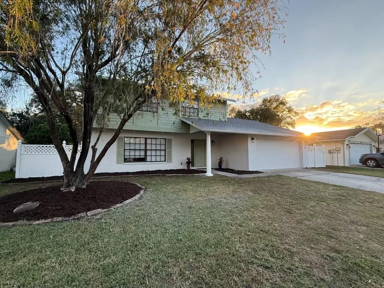 Property Photo:  4416 Summer Oak Drive  FL 33618 