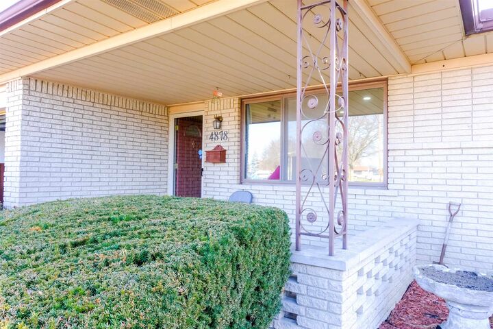 Property Photo:  4878 Wolgast Street  MI 48092 