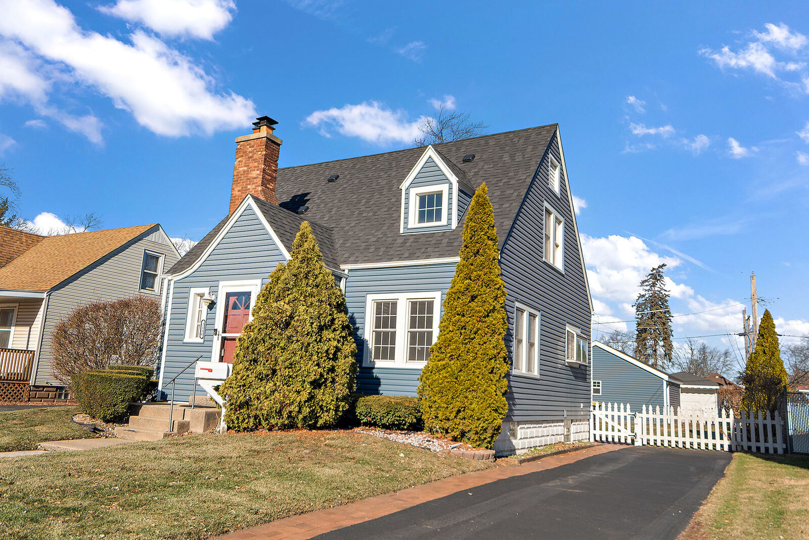 Property Photo:  3316 Ann Street  IL 60438 