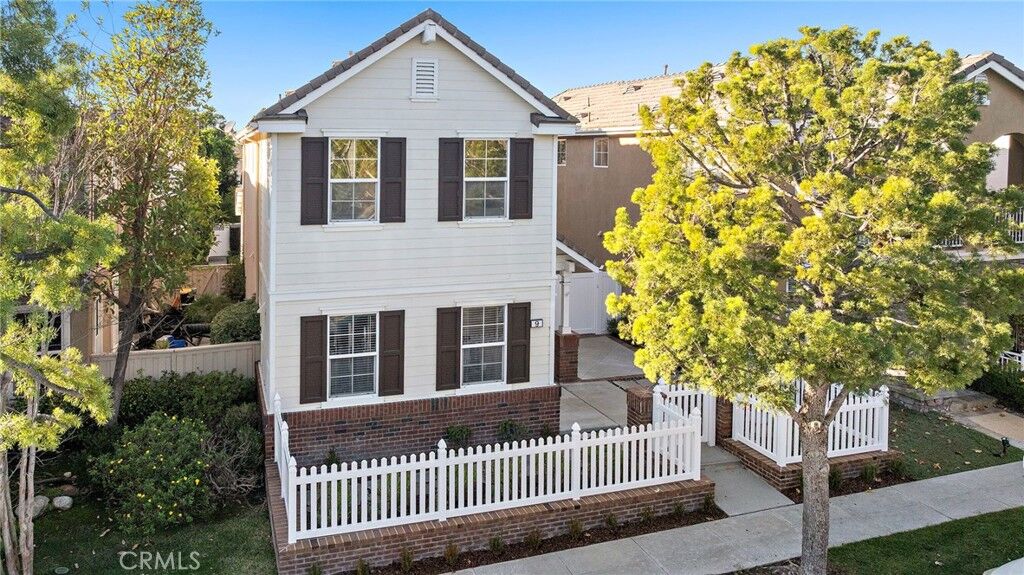 Property Photo:  9 Paverstone  CA 92694 