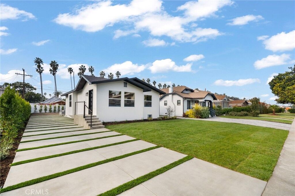 Property Photo:  5113 5th Avenue  CA 90043 