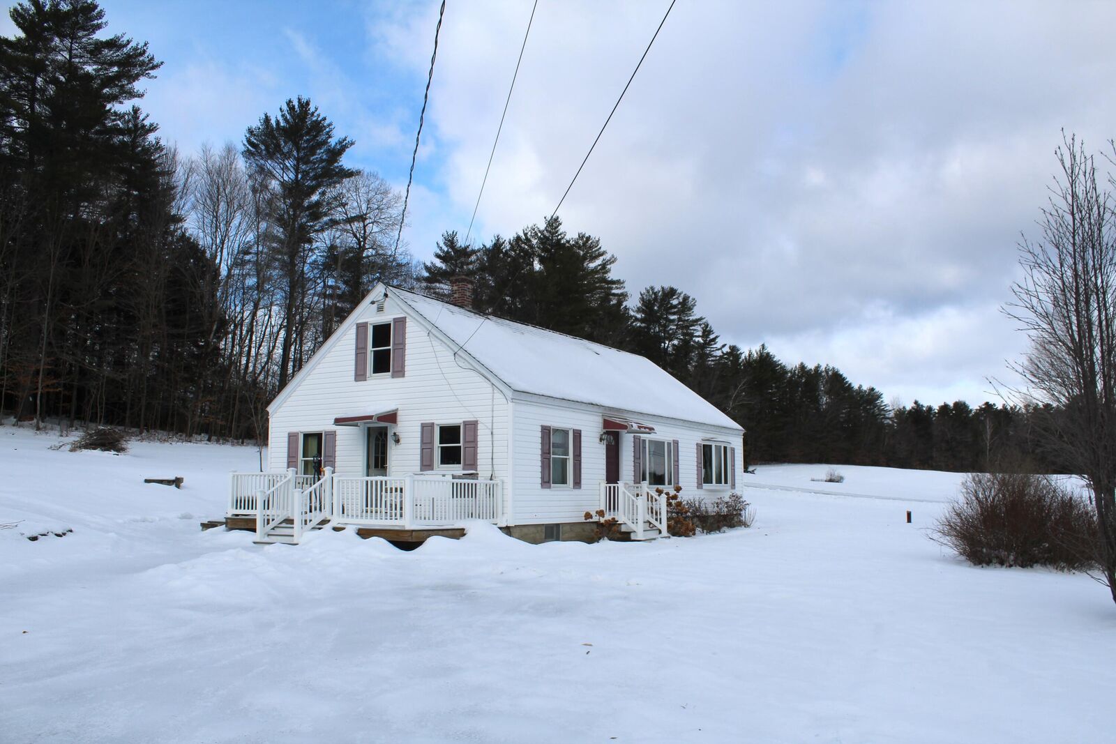 Property Photo:  1447 Augusta Road  ME 04917 