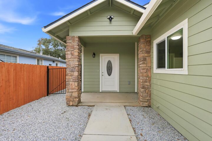 Property Photo:  18166 7th Avenue  CA 95327 