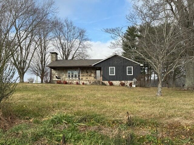 Property Photo:  10910 Shelbyville Rd  TN 37357 