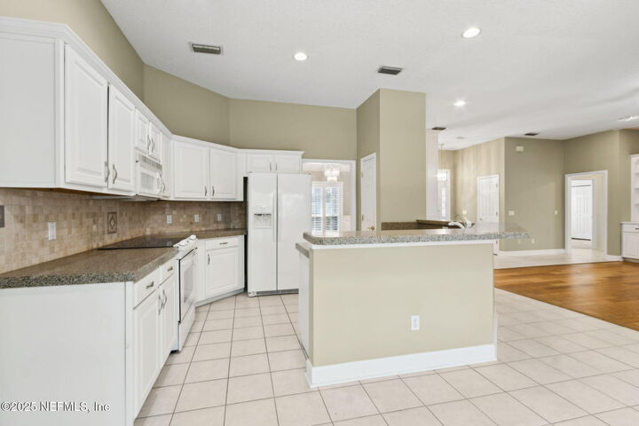 Property Photo:  96185 Marsh Lakes Drive  FL 32034 