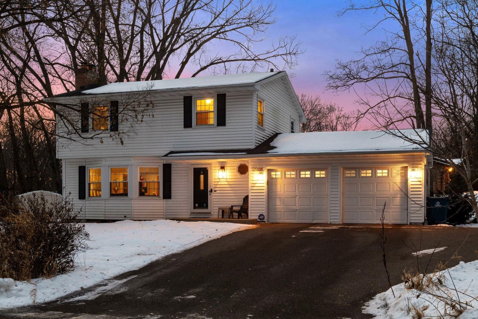 Property Photo:  2908 Cedar Knoll Court  MN 55305 