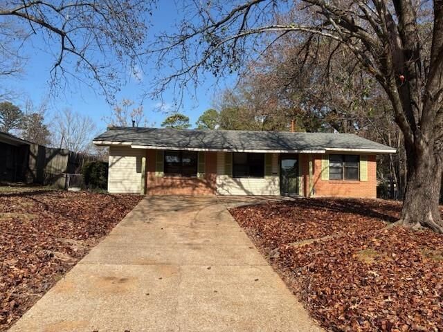 Property Photo:  3038 Hoyte Drive  LA 71118 