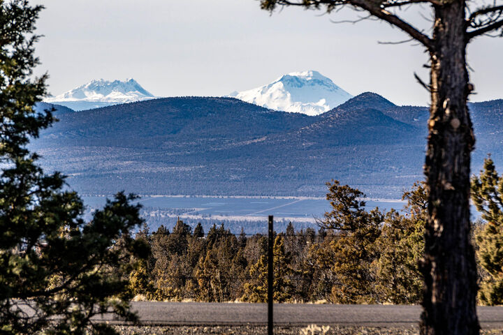 Property Photo: 11518 SE View Top Lane OR 97754