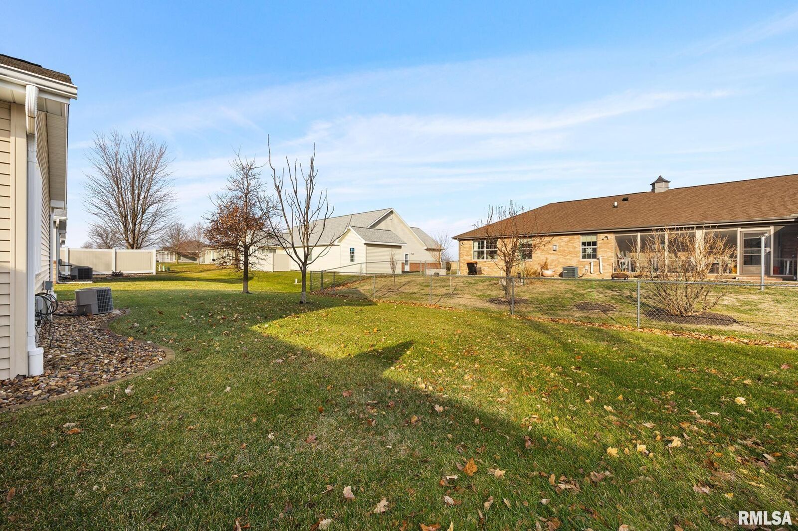 Property Photo:  135 Comfort Way  IL 61571 