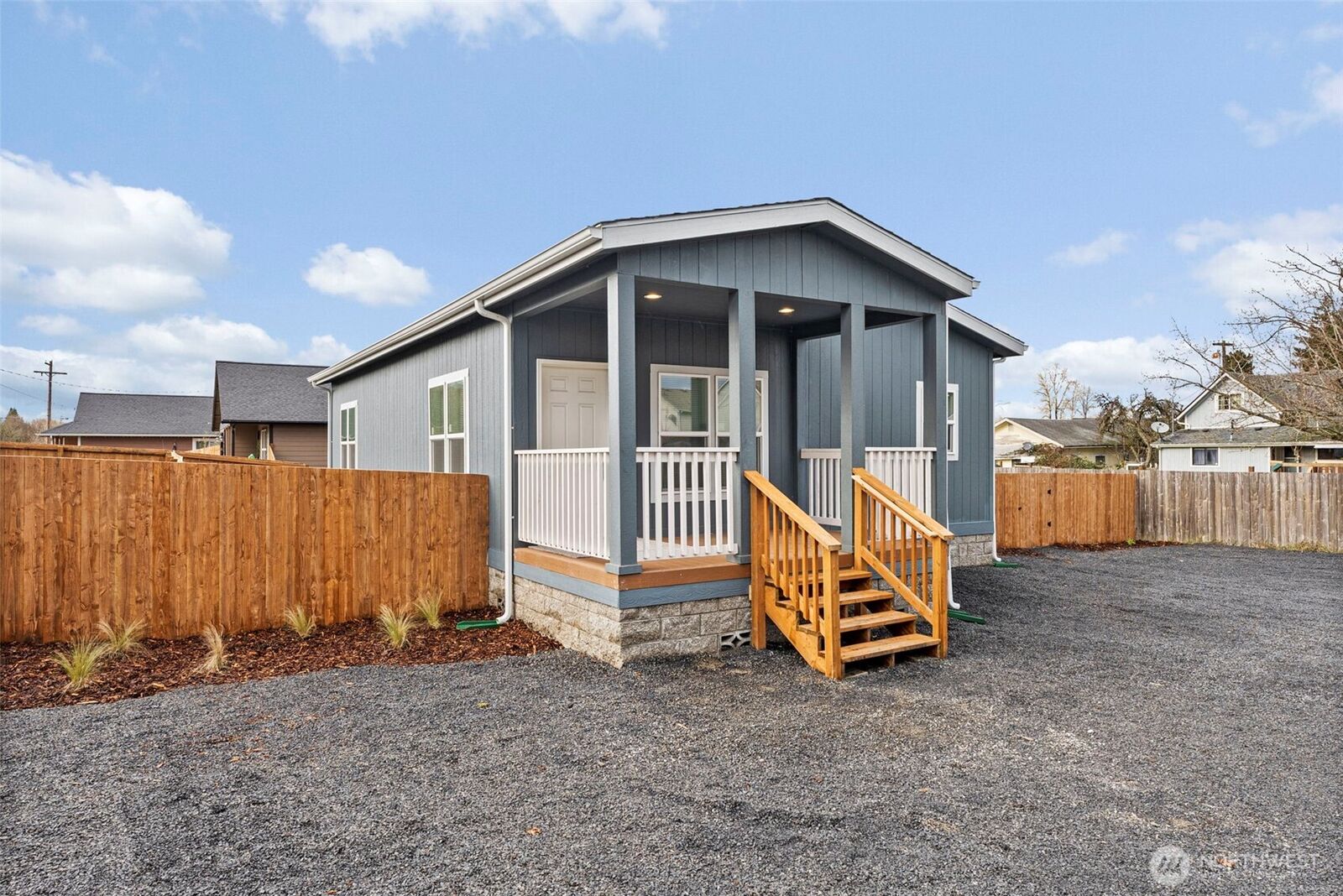 Property Photo: 1257 SW Elzina Street WA 98532