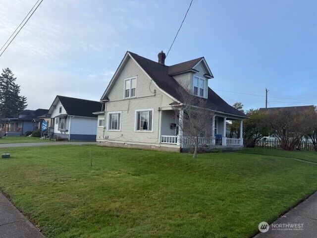 Property Photo:  618  Kentucky Street  WA 98225 