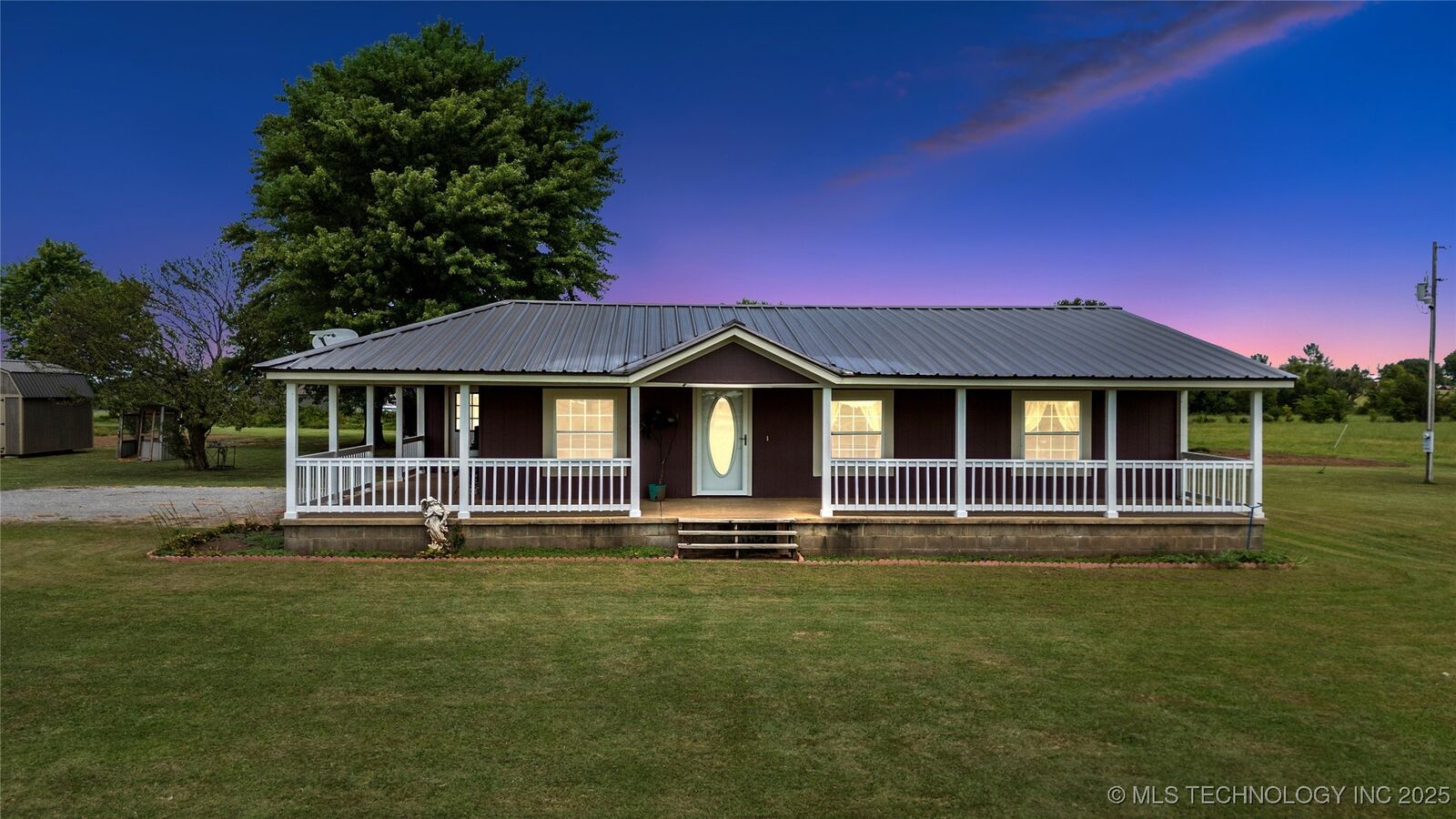 Property Photo: 9348 W 620 Road OK 74036