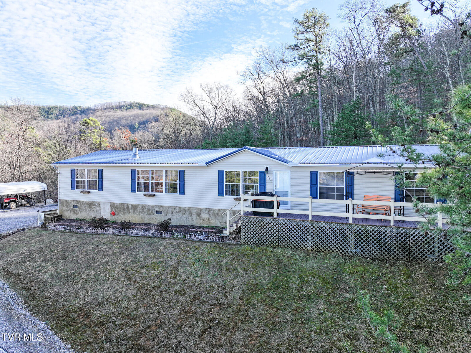 Property Photo: 1243 Applewood Road TN 37821