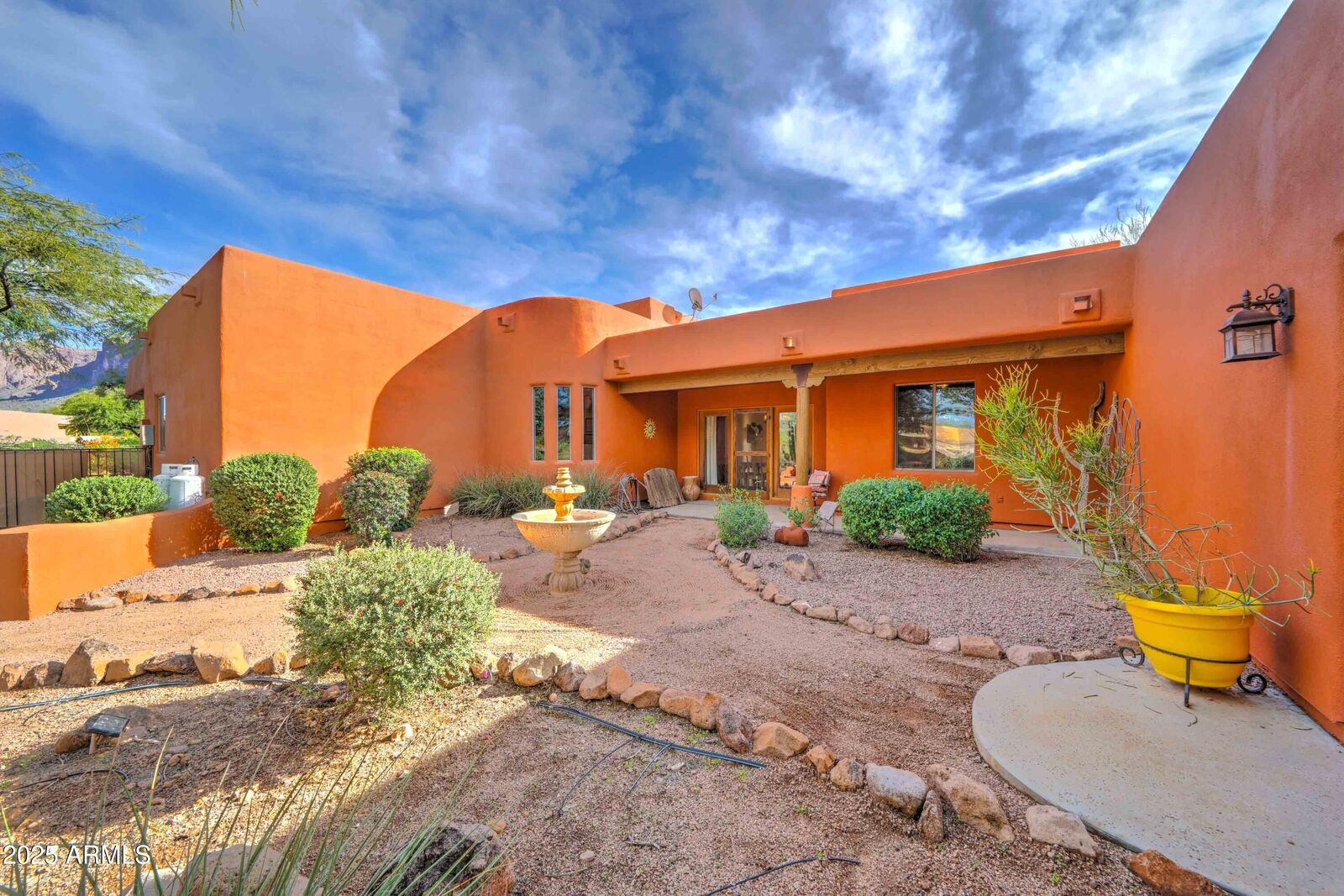 Property Photo: 5098 E 4th Avenue AZ 85119