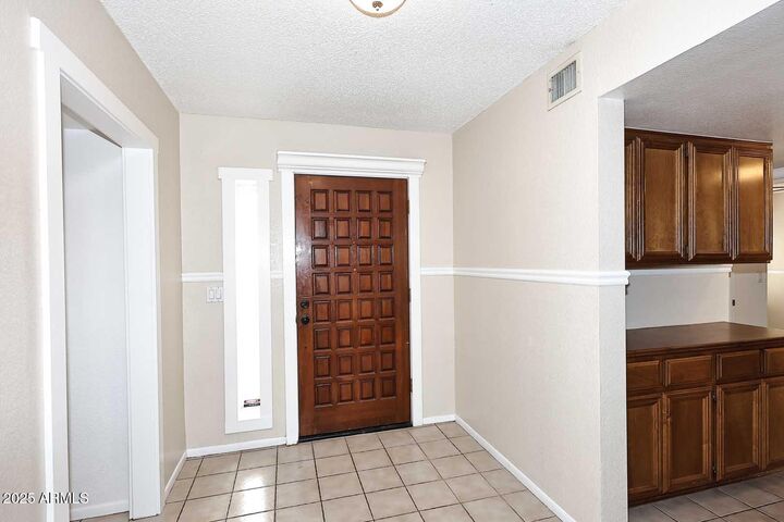 Property Photo: 420 W Sandra Terrace AZ 85023