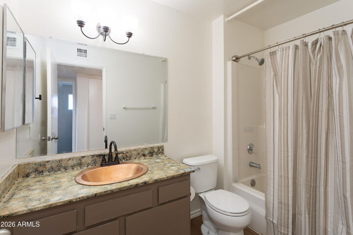 Property Photo: 12128 S Eagleman Drive AZ 85044