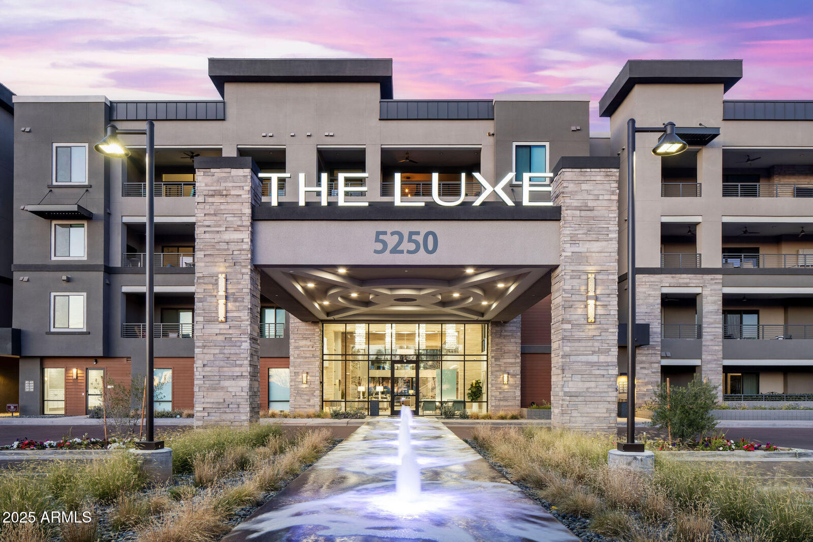 Property Photo:  5250 E Deer Valley Drive 303  AZ 85054 