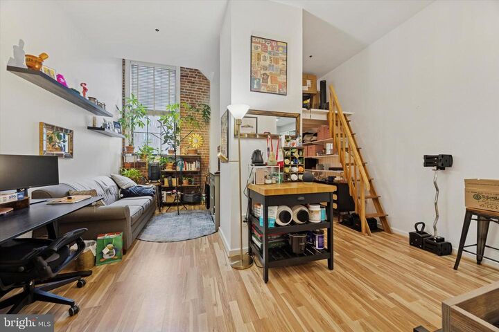 Property Photo: 315 New Street 111 PA 19106