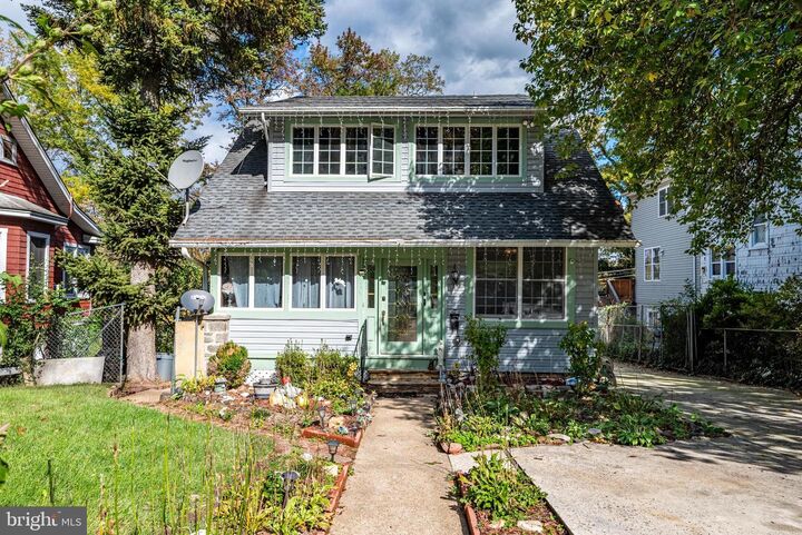 Property Photo: 2404 Poplar Drive MD 21207