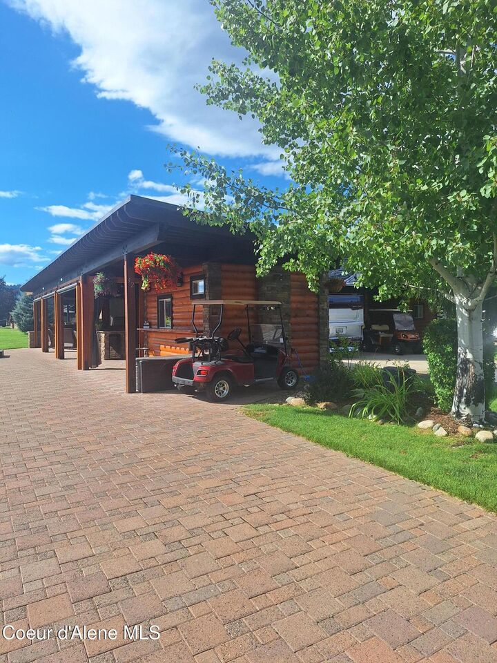 Property Photo:  32 Eagle Way  ID 83804 