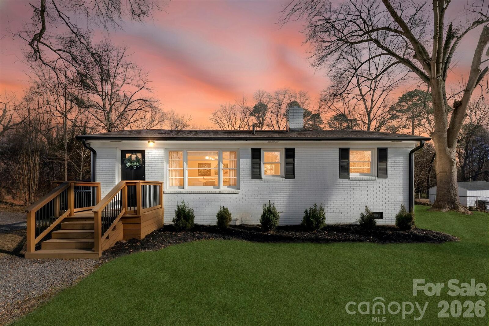 Property Photo: 652 Dallas Spencer Mountain Road NC 28034