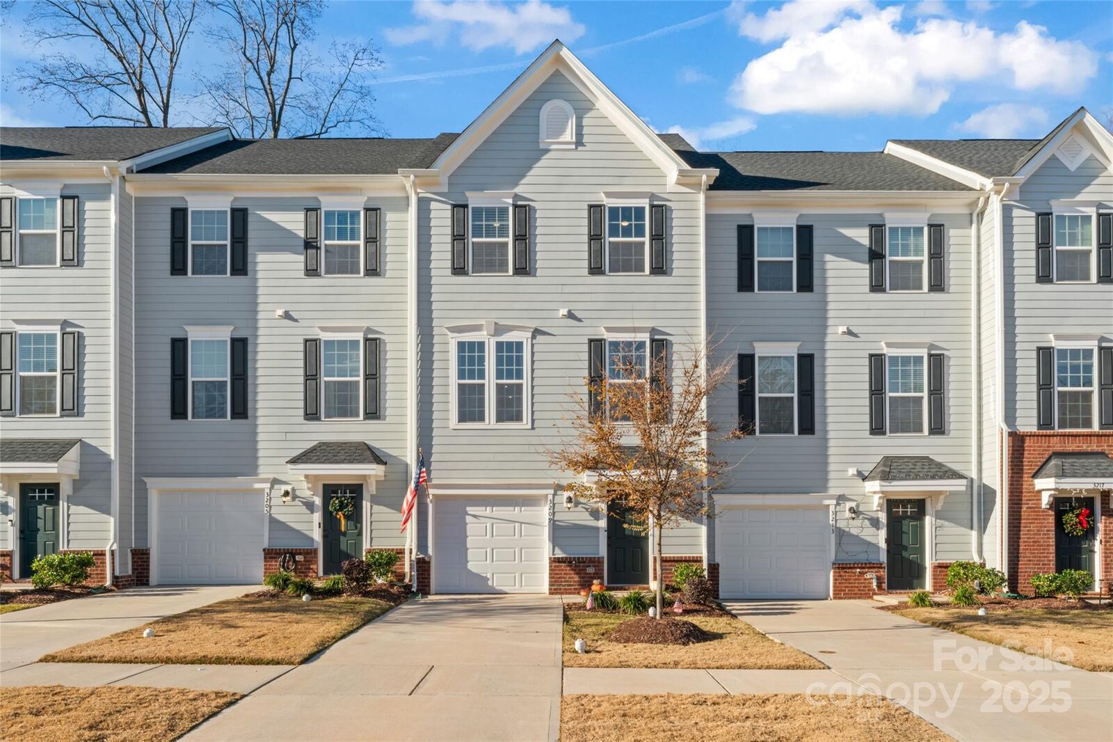 Property Photo:  3209 Beeler Lane  NC 28208 