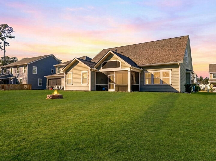 Property Photo: 404 Oak View Way SC 29483