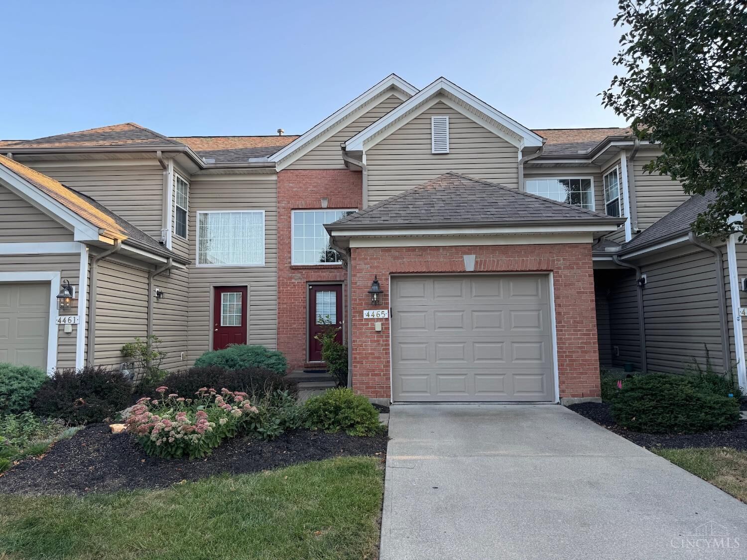 Property Photo:  4465 Black Oak Lane  OH 45040 