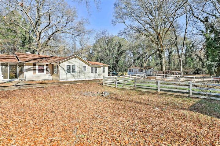 Property Photo:  66 Howell Drive SW  GA 30331 