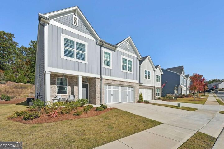 Property Photo:  388 Lakeside Court  GA 30114 