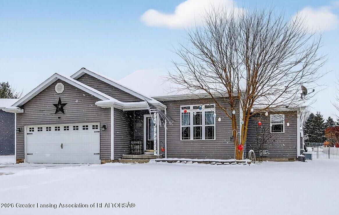 Property Photo:  1171 Porter Drive  MI 48813 