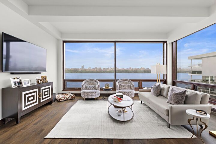 Property Photo: 9 Somerset Lane 501 NJ 07020